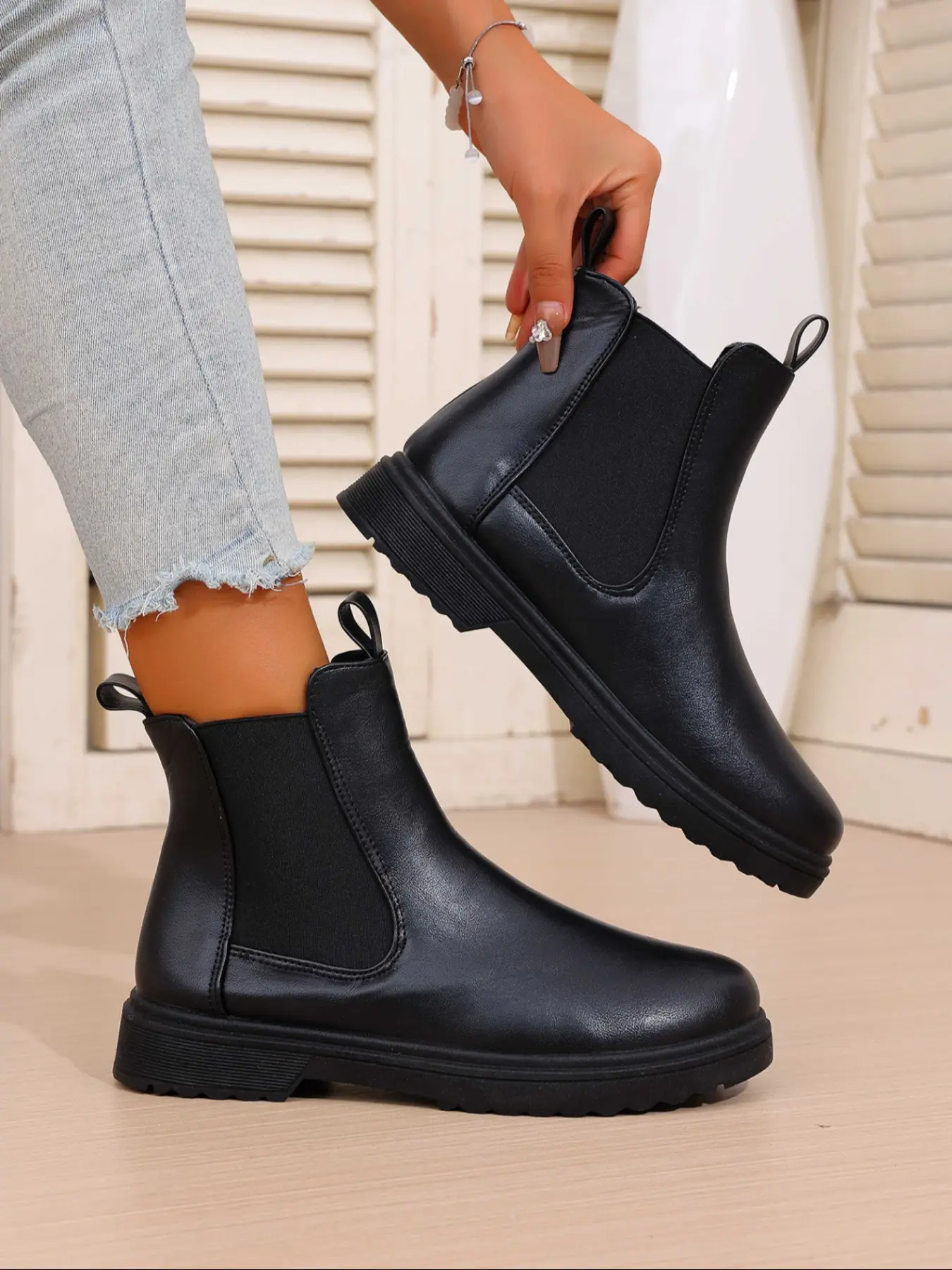 Women's new stylish casual ankle boots, Chelsea boots, Pull On Boots, elegant and simple versatile trendy party banquet boots, autumn and winter outdoor walking shoes, Rubber, perfect for daily wear in various casual occasions, a must-have for gifting.
