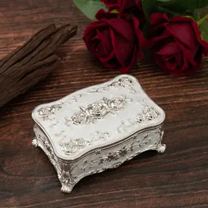 Elegant Silver Color Jewelry Box with Rose Carving Lid, Vintage Storage Case for Earrings & Rings, Perfect Gift for Women, Jewelry Organizer