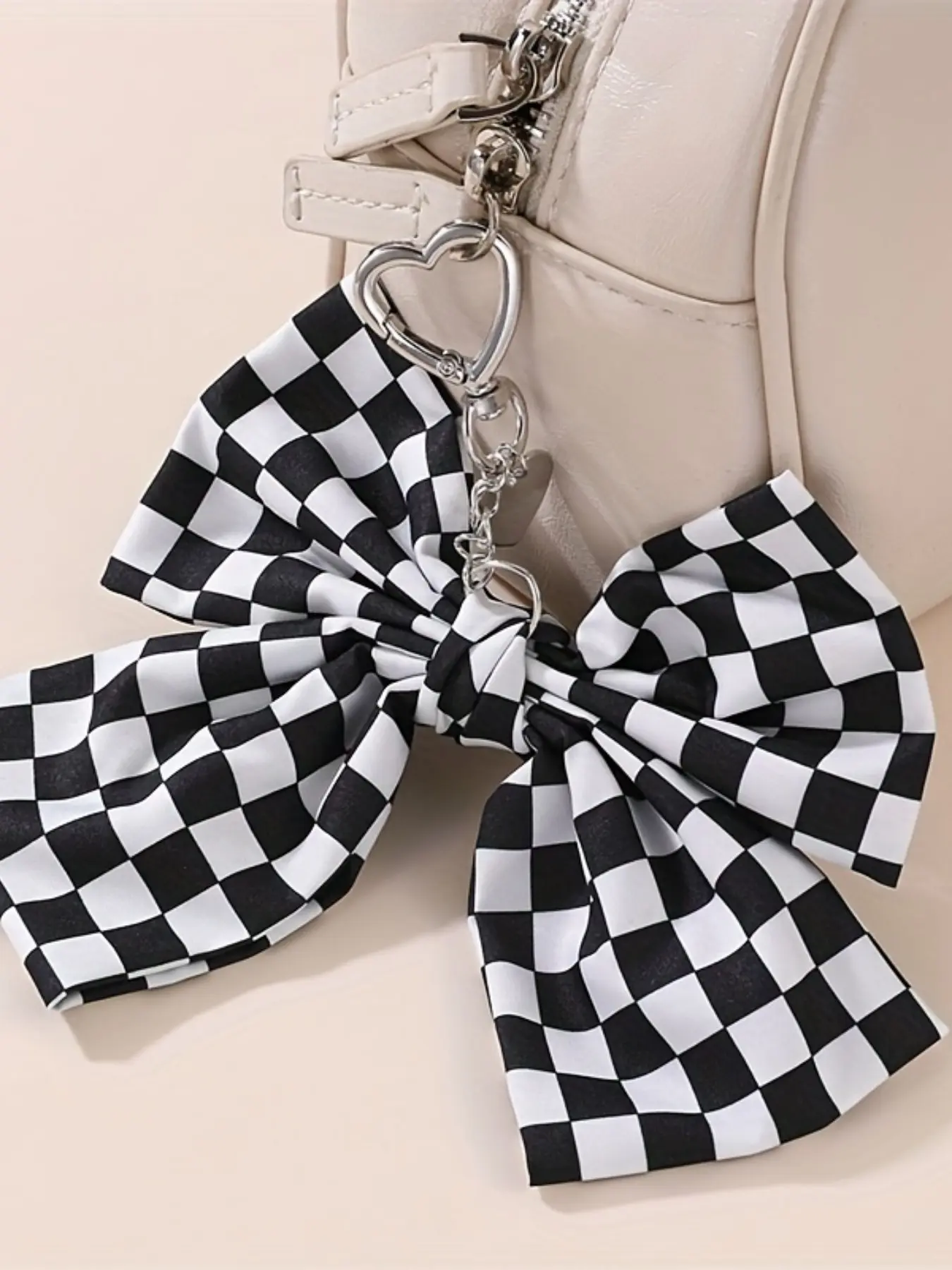 Checkered Bow Keychain, Fashionable Fabric Women's Accessory, Butterfly Pattern, Stylish Hanging Decoration, Trendy Key Holder, Key Charms