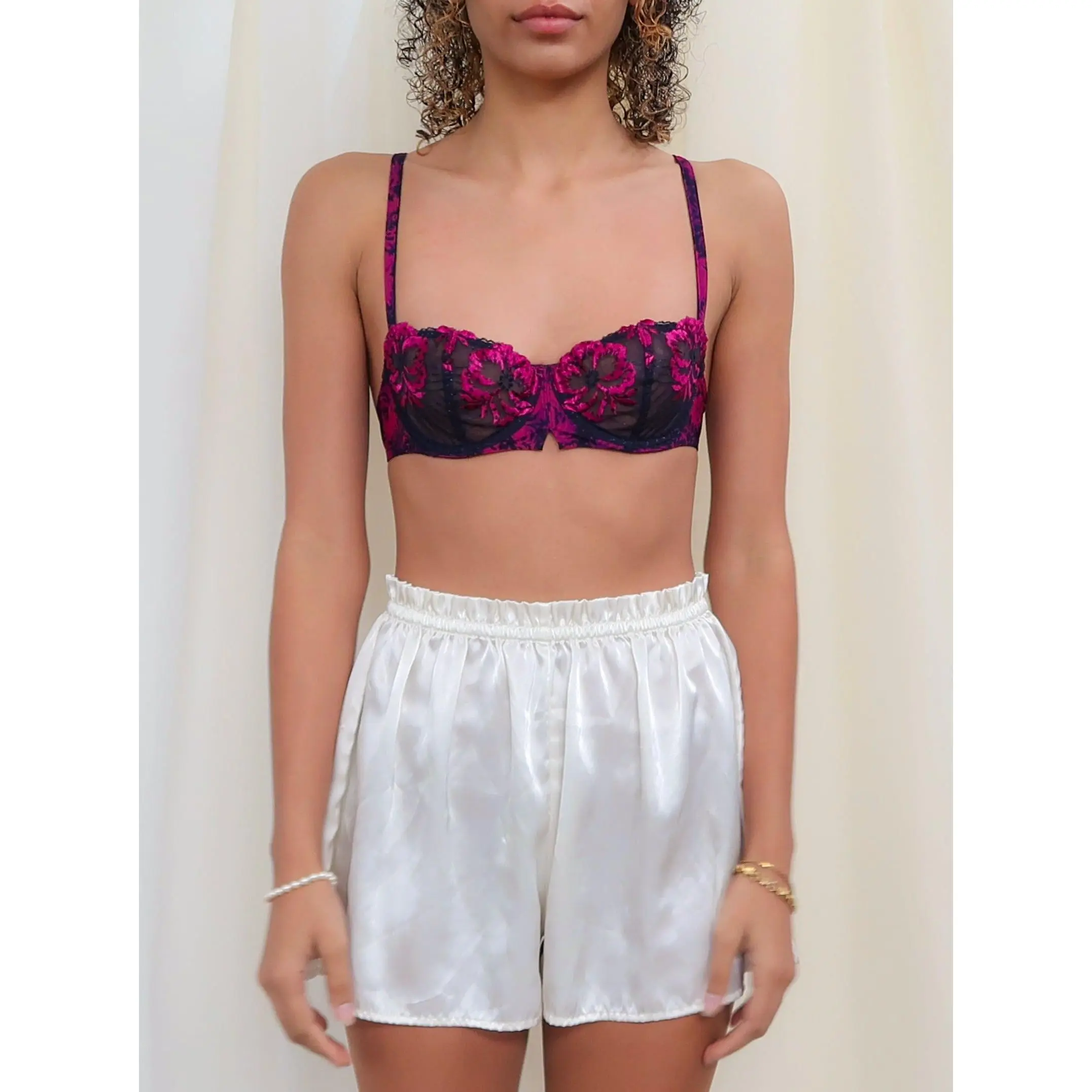 NoV. ORIGINAL PARISIAN DESIGNER PURPLE BRALETTE  - (30B/32A/28C)
