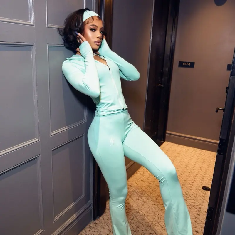 Mint Green Zip-up Hoodie and Matching Leggings Set For Women