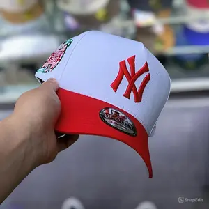 New Era 9FORTY Adjustable New York Yankees White Red Cap – Red NY Logo, Side Patch, Curved Brim Strapback Hat,BaseballCap,Snapback,FittedHat,StreetwearStyle,SportsCaps ,MensHats ,Gorras ,Sombreros ,GymOutfit ,OutdoorStyle ,HatClub