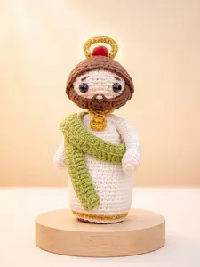 Handmade Crochet Jesus Doll Gift – Christian Amigurumi Decor, Faith Gift for Kids & Family, Cute Religious Mini Figure