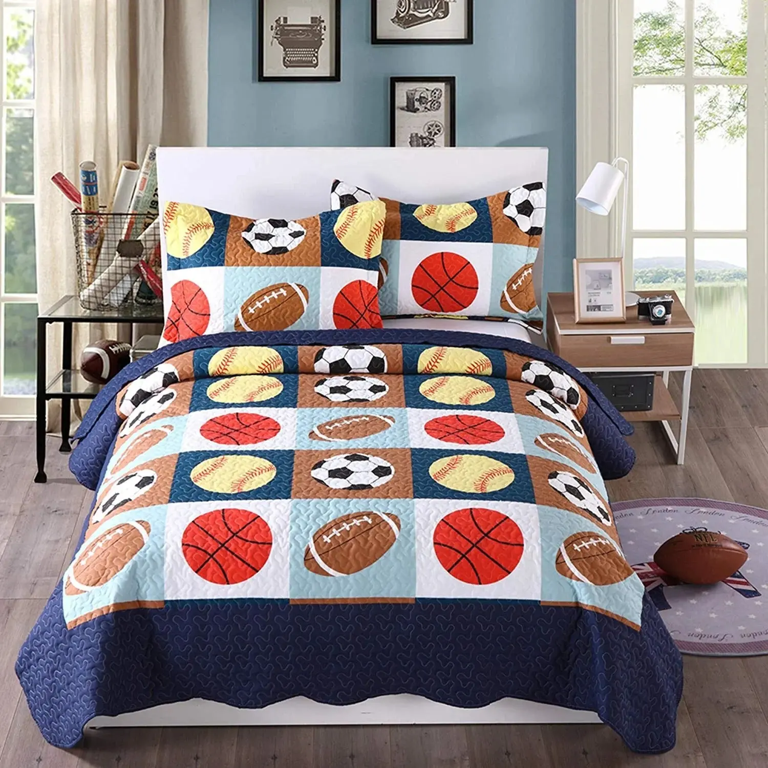 Kids Sports Print Polyester Breathable Quilted Bedspread Set (2/3 PCS) - Basketball Soccer Baseball Football Patchwork Cover with Pillow Shams, Lightweight All-Season Bedding for Boys Twin/Full Beds, Bedroom Decor, Full Size Bed