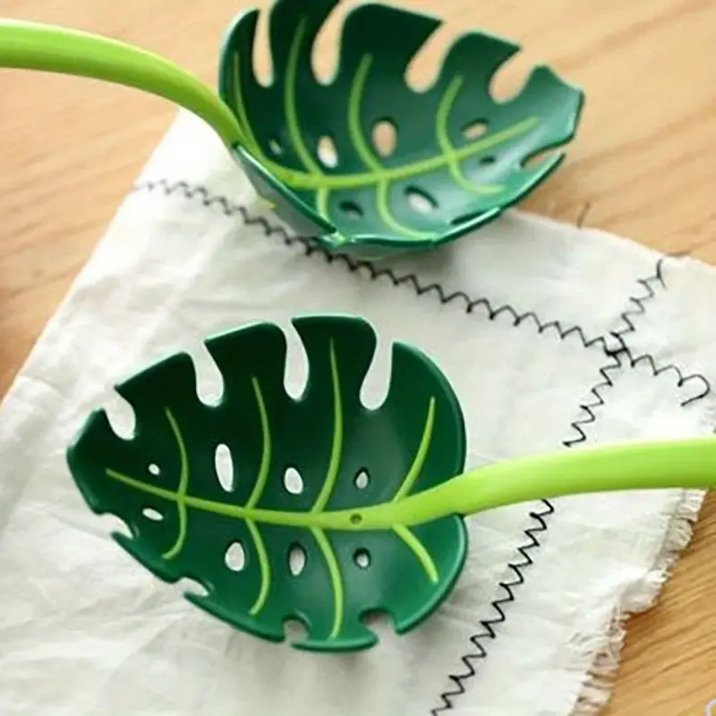 Green Leaf Colander Turtle Back Leaf Spoon Lo Noodle Colander Spoon, Noodle Spoon for Pasta Noddle Salad Soups, Harvest Festival Turtle Leaf Spoon, Halloween Supplies, Kitchen Supplies, Utensils, Spaghetti Spoon, Plastic Spoons