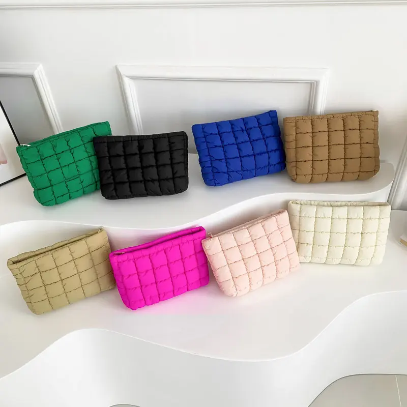 Soft Checkered Quilted Puffy Makeup Bag for Women, Aesthetic Puffer Cosmetic Bag Pouch for Purse