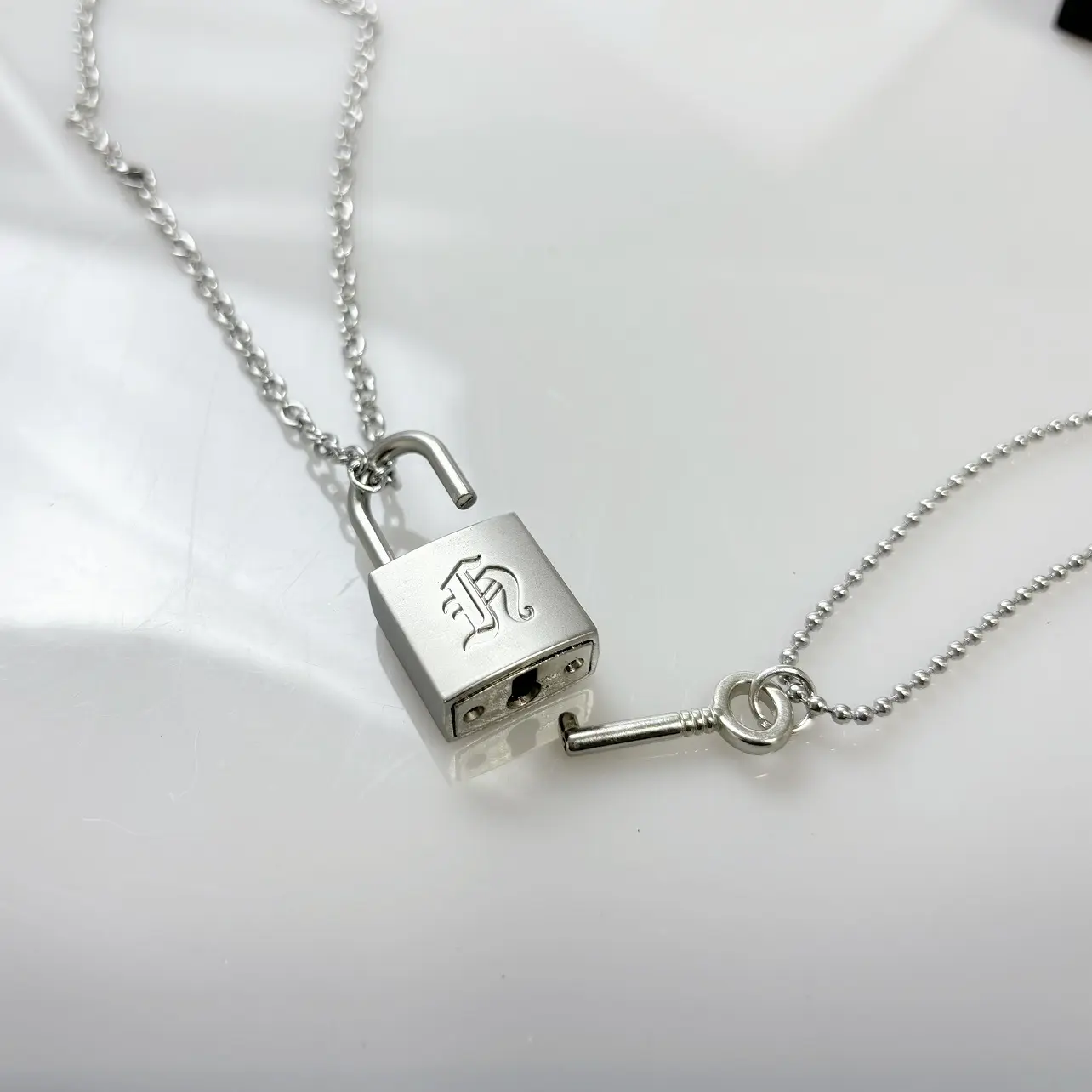 Couple's Stainless Steel Engraved Initial Lock-Key Pendant Necklaces - Punk Fashion Personalized Custom Jewelry, Gift Box-Packaged Matching Unisex Daily Wear Gifts for Boyfriend, Initial Necklaces, Personalized Jewelry, Custom Initial Necklaces