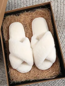 Women's Solid Color Fluffy Plush Slippers, Casual Soft Comfortable Home Slippers, Warm Non Slip Slippers for Indoor & Outdoor Use for All Seasons, Footwear