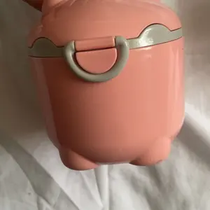 Portable Lightweight Milk Powder Container with Spoon, Cute Cartoon Design Milk Powder Storage Box with Secure Storage, Formula Dispenser for Outdoor Travel, Baby Essentials Newborn Baby Stuff