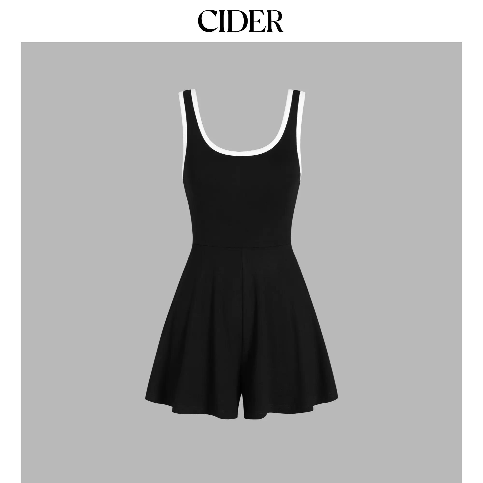 Cider U-neckline Contrasting Trim Solid Romper