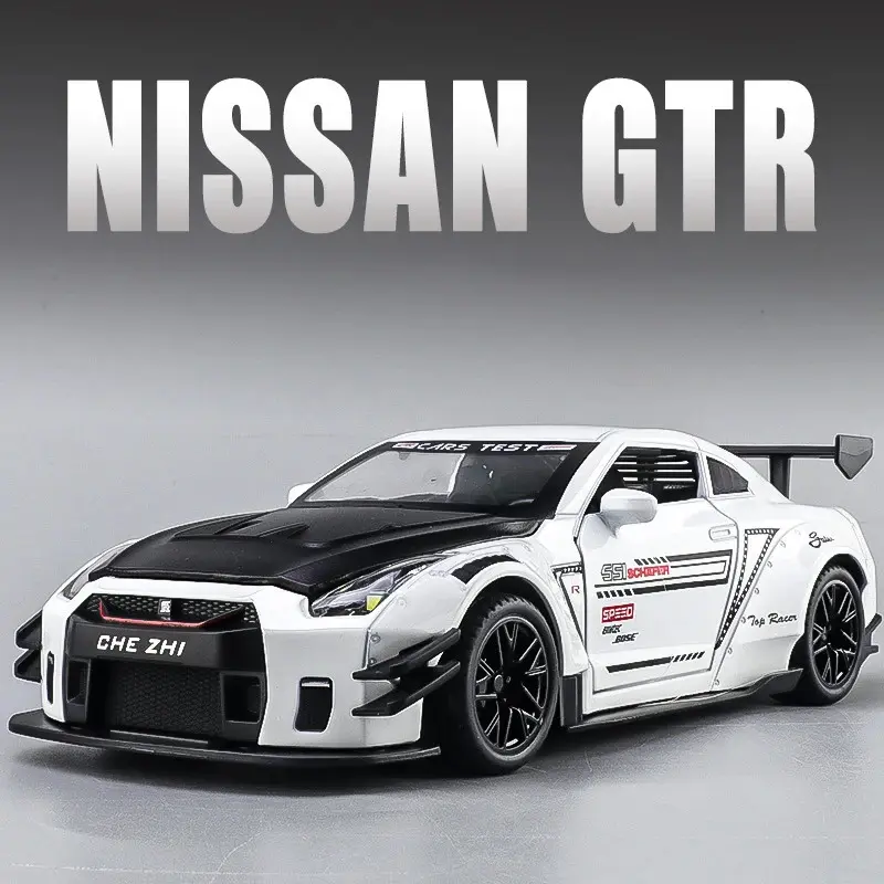 1:24 Scale Simulation Nissan Car Model Sports Car Model Simulation Alloy Car Model Toy Collectible Gift