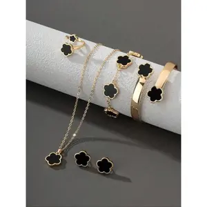 Lucky Flower Design Pendant Jewelry Set Fashion Necklace Ring Bracelet Earrings Casual Matching Dainty Jewelry Set Women Gifts Mother's Day Valentine's Day gift