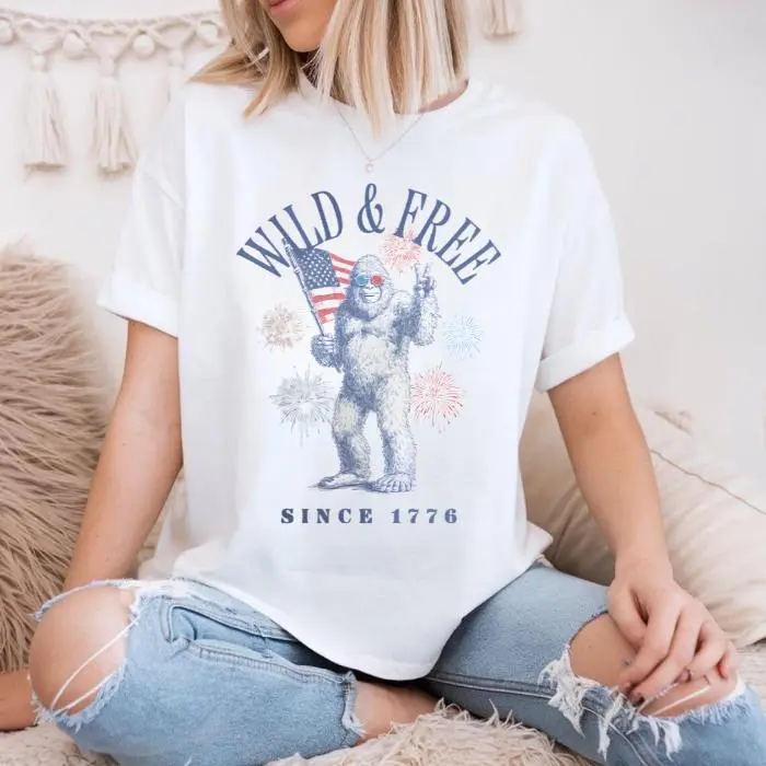 Vintage USA Tee Retro Wild and Free Bigfoot Sweatshirt Patriotic Sasquatch Flag Tshirt Freedom  Pullover Unisex Casual Sublimation Top Holiday Shirt