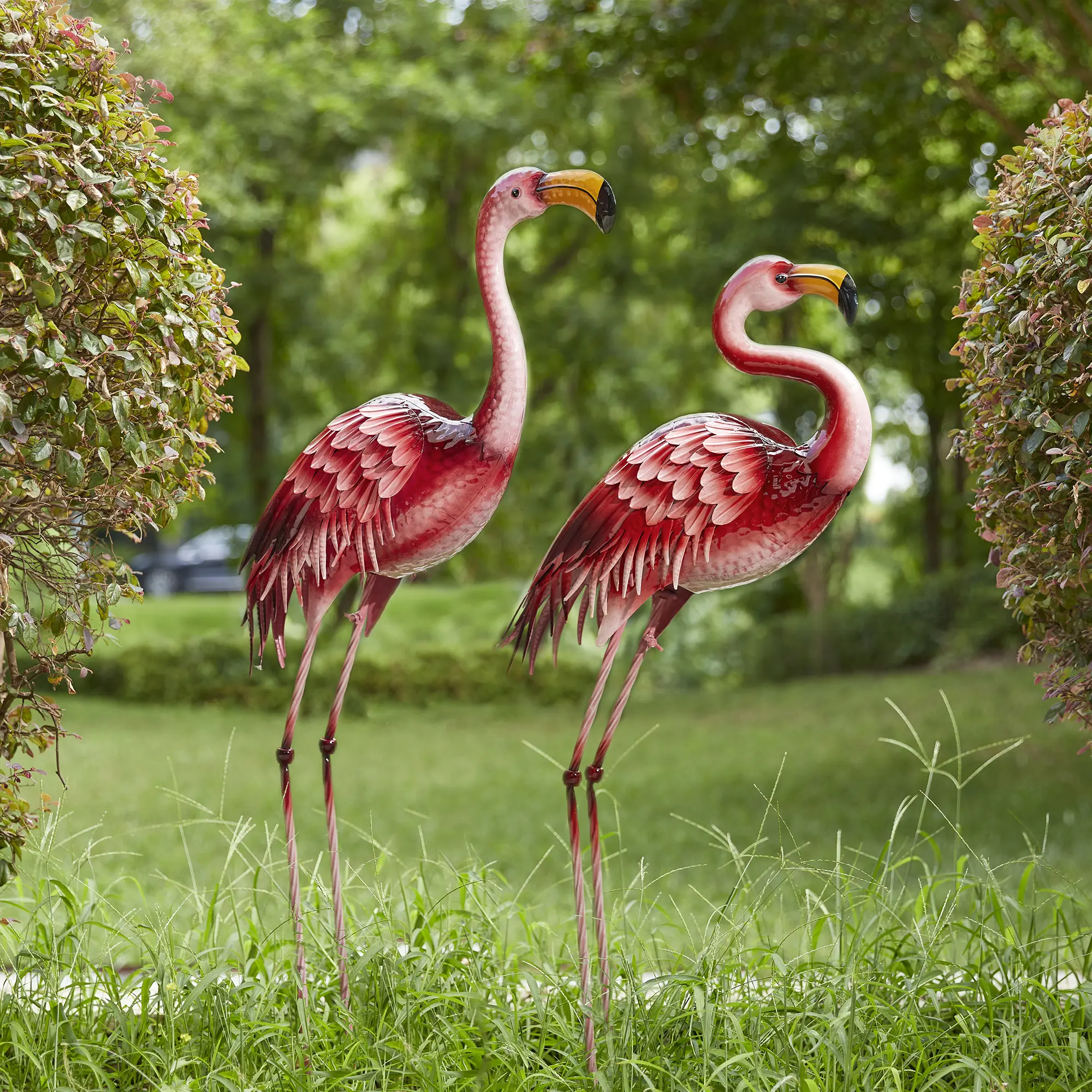 Glitzhome 38.5"H/35.25''H Metal Standing Flamingo  Garden Statue  with Stakes