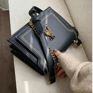 Women’s Elegant Bee Patched Decor Chain Strap Crossbody Bag, Luxury Bags for Women, Vintage Underarm Bag, Minimalist Temperament Quilted Design Shoulder Bag, Trendy Crossbody Bag for  Daily Use, Purse