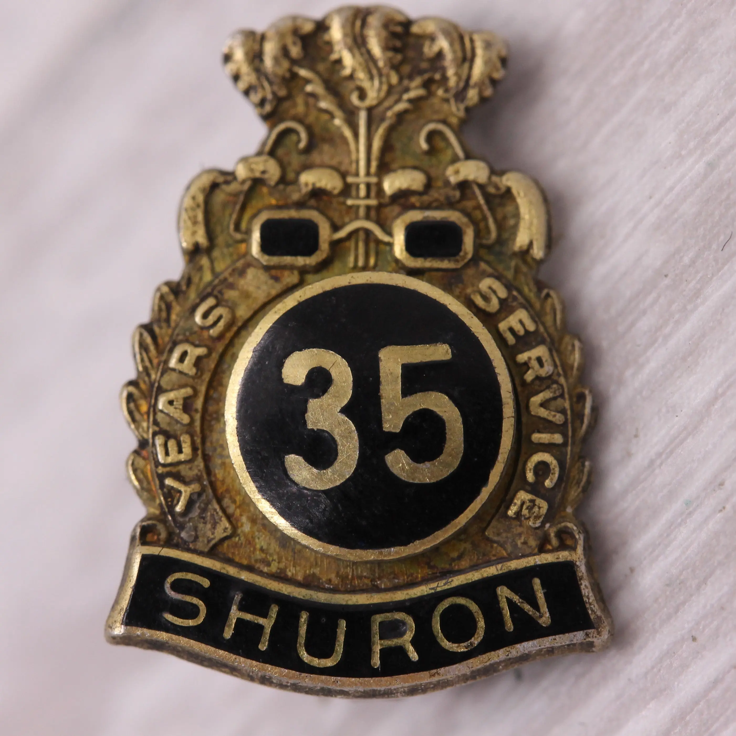 Vintage Shuron 35-Year Sterling Silver & Enamel Service Pin - Women's Metal Fashion Accessory, 16.3x11.8mm 1.7g Collectible Jewelry Award, Lapel Brooch with Plastic Casing