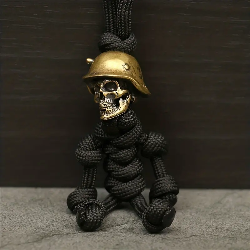 Tactical Skull King EDC Keychain: Multipurpose, Handmade, Copper-Plaited Paracord Accessory car  charms Helmet