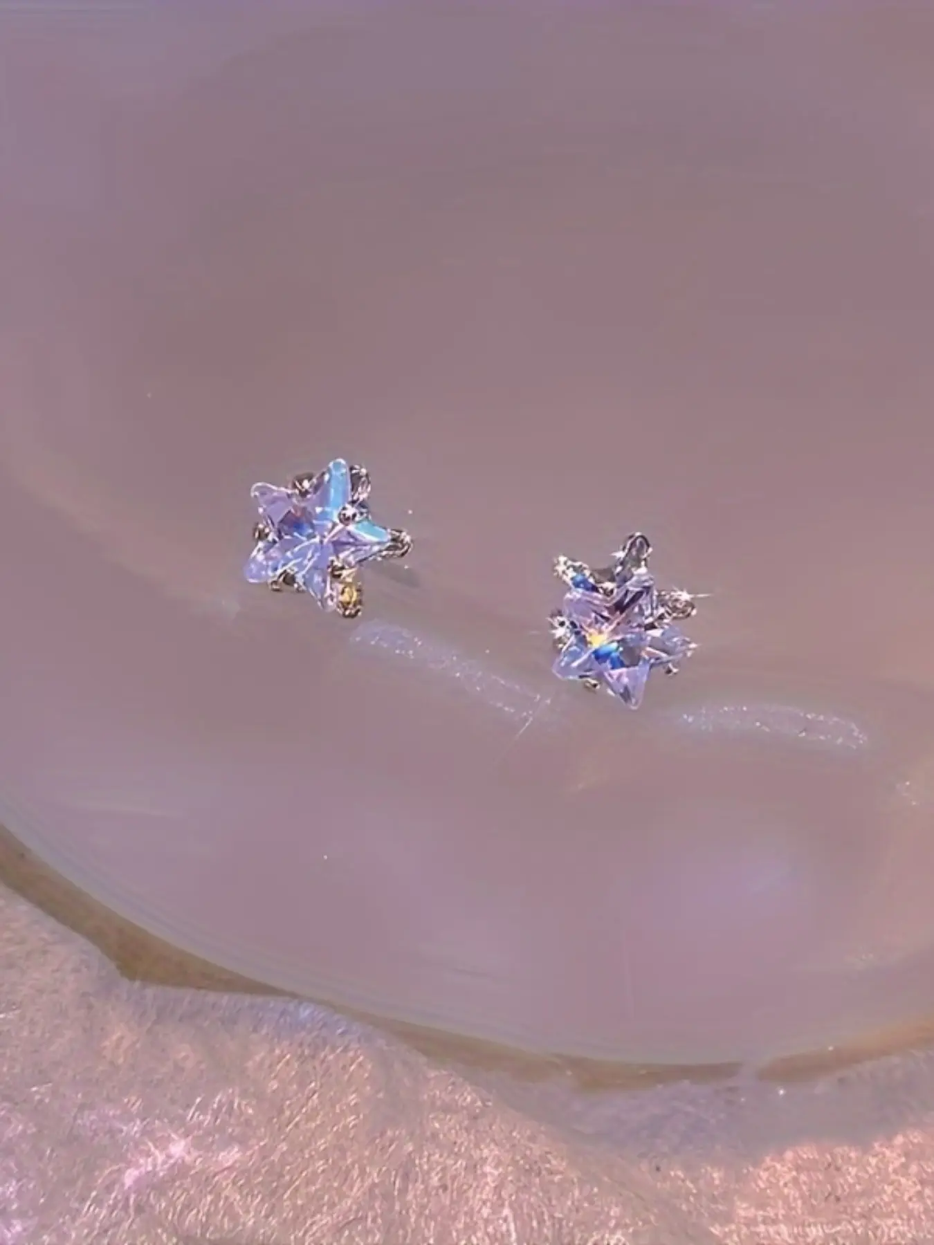 1 pair of fashionable sparkling star earrings, Stud Earring Jewelry, light luxury and versatile sweet style earrings, suitable for women's daily party wear