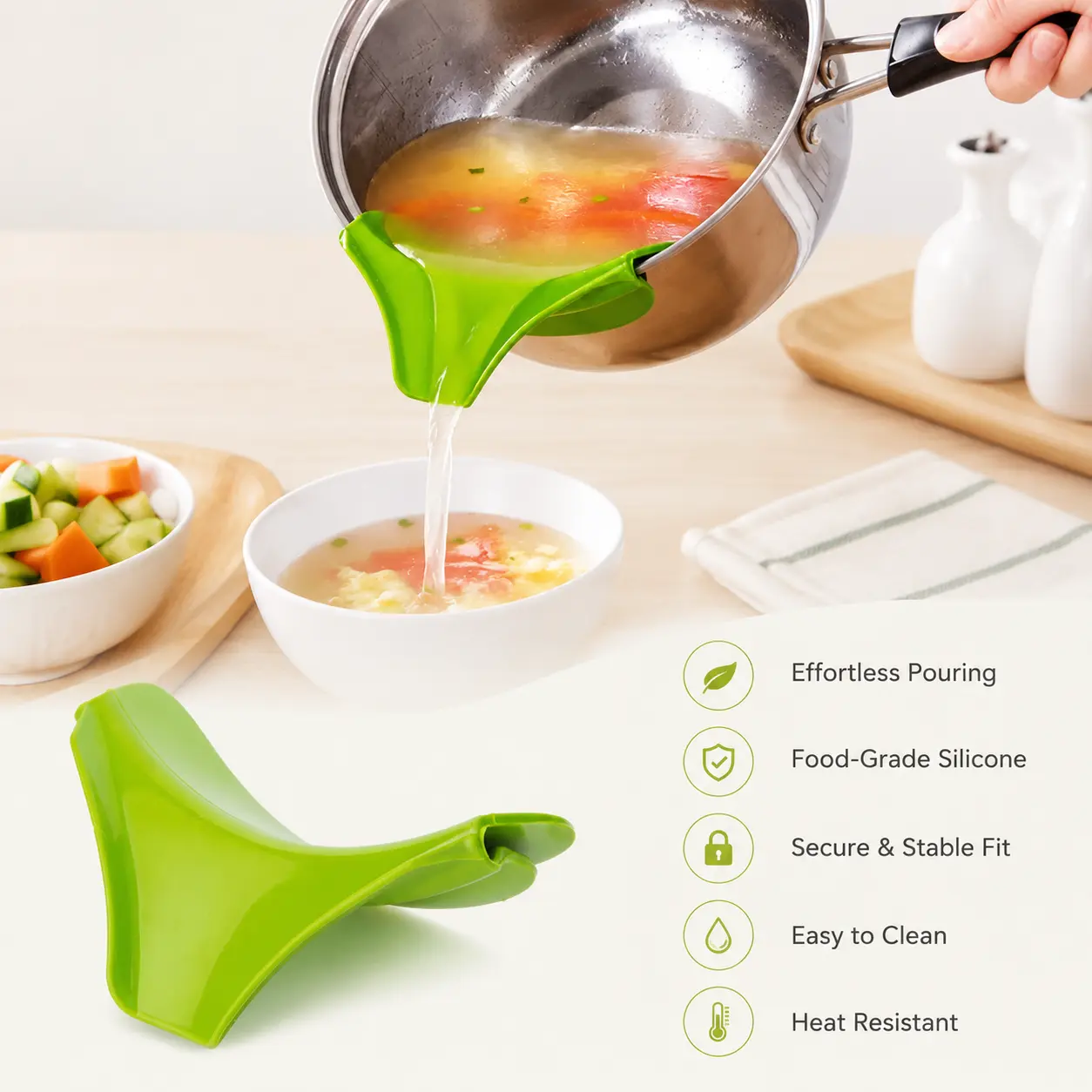 1 Count Silicone Pot Leakproof Pouring Deflector, Clip On Kitchen Guide Spout for Transferring Liquid From Cookware to Bowls