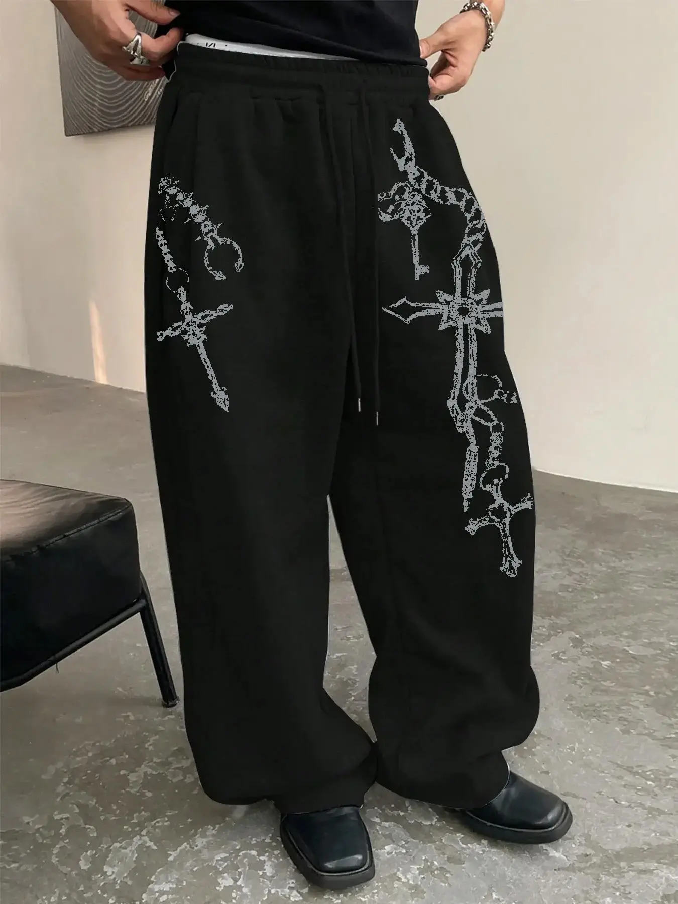 Men's Casual Jogger Pants with Drawstring Waist, Soft Twill Fabric, Perfect for Hiking & Outdoor Activities, Basic Wardrobe Essential