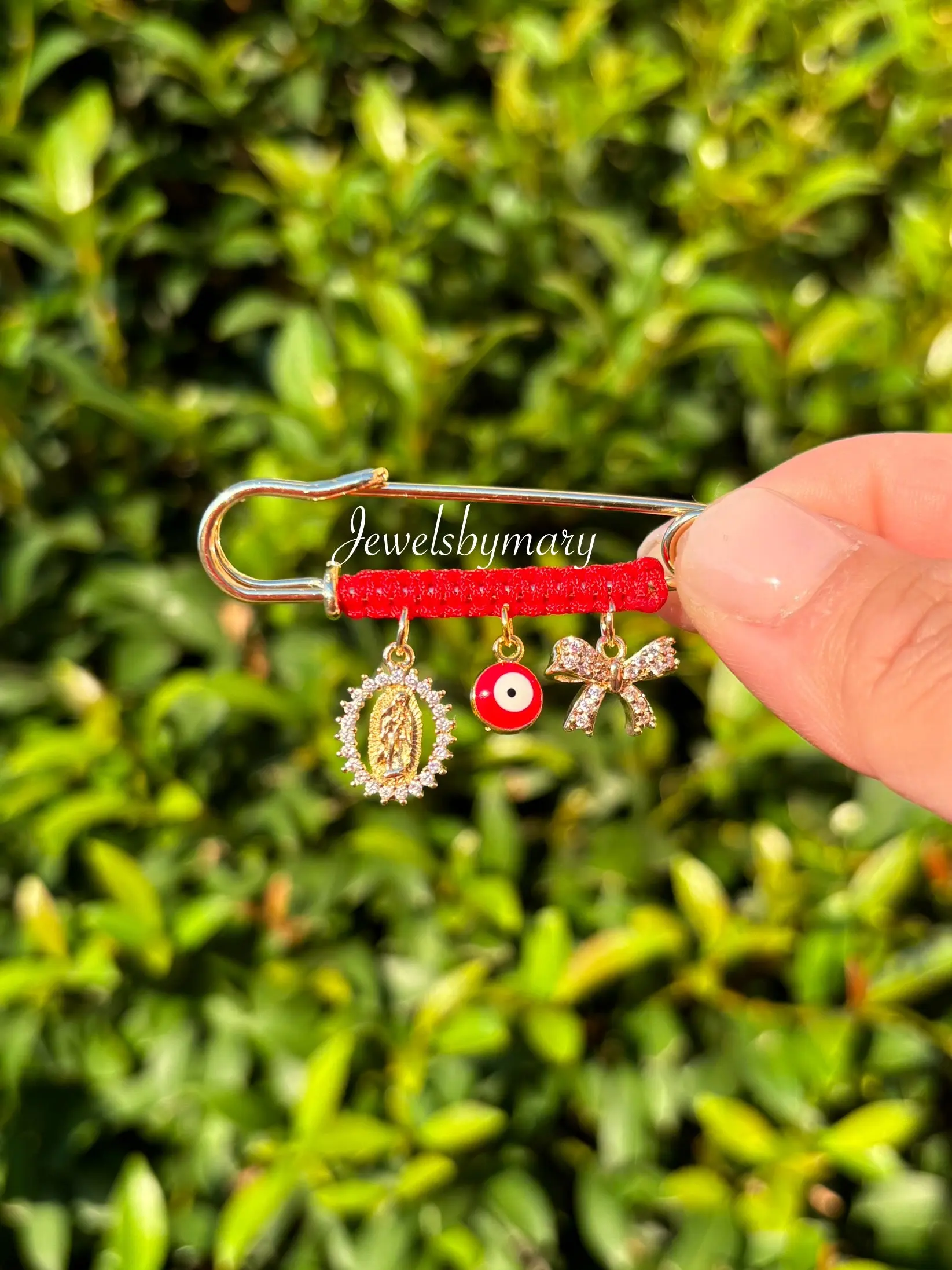 Red virgencita pin