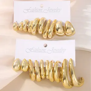 5 Pairs Women Golden Chunky Chain Twisted Open Rings Earrings Set Chic Geometry Stud Earrings Boho Vintage C-shaped Golden Earrings Party Fashion Accessory