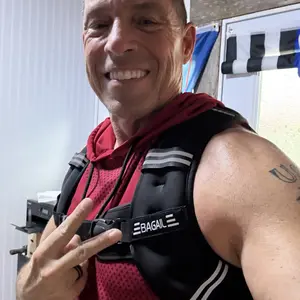 【SpringStatements】BAGAIL Weighted Vest, 5lbs/8lbs/10lbs/12lbs/15lbs/20lbs/25lbs/30lbs Weight Vest with Detachable Phone Pouch, Rucking Vest for Women, Men, Walking, Weight Loss, Training, Running