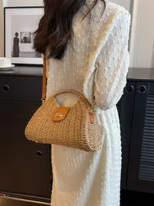 New Korean Style Straw Bag for Women, Summer Vacation Shell Shape Handbag, Adjustable Strap, Large Capacity, Vintage Lock Design