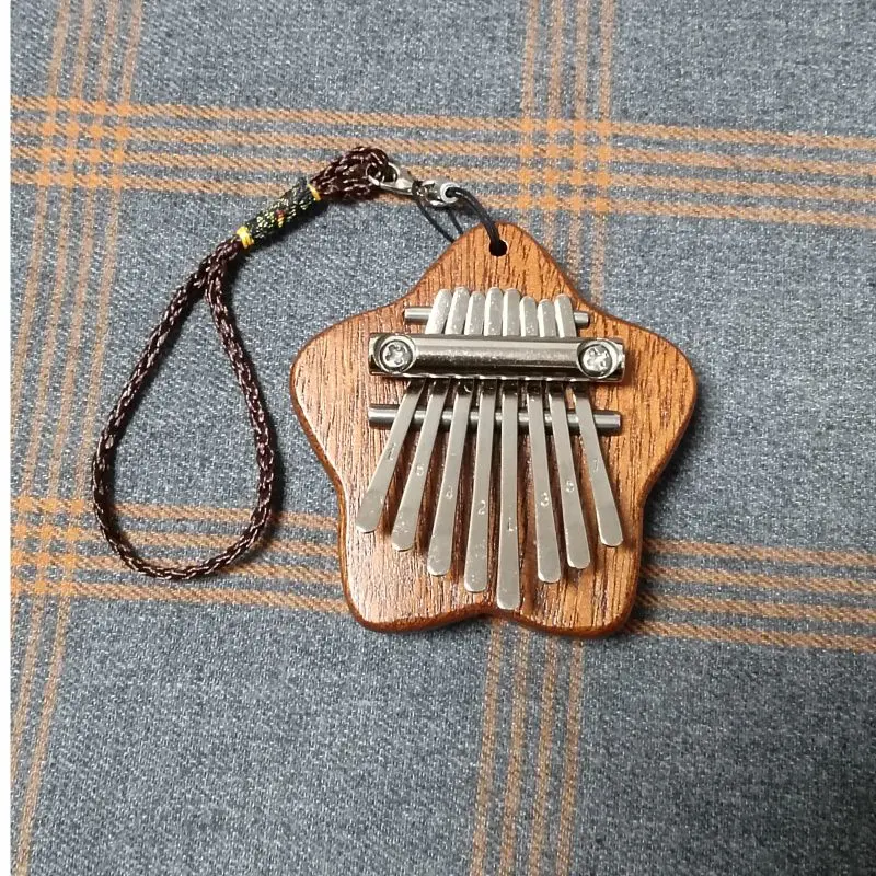 Mini 8-Note Thumb Piano Kalimba, Portable Cute Handheld Mini Keyboard Instrument, Perfect Gift for Music Lovers & Beginners