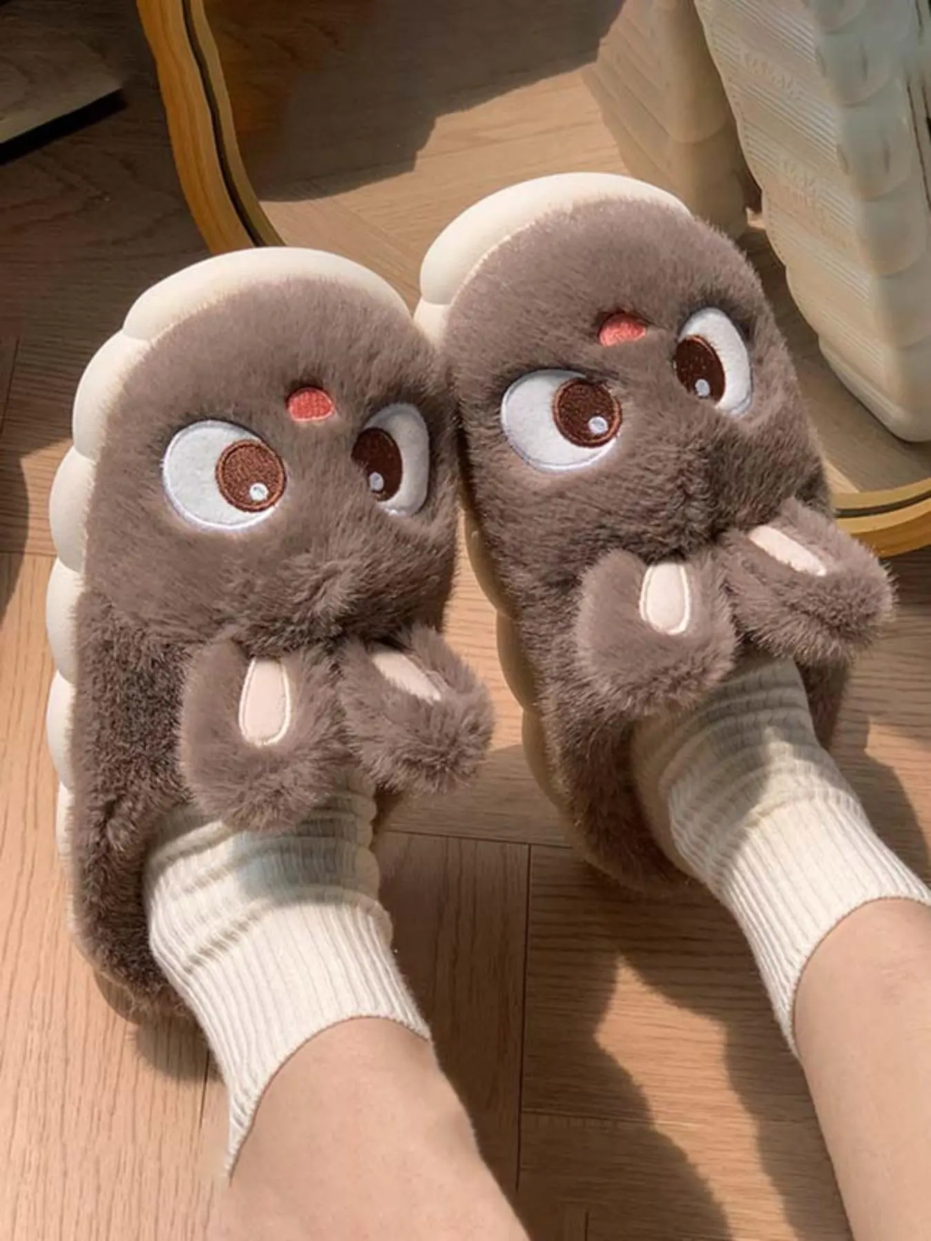 Cute Cartoon Rabbit Women's Home Slippers, Low Heel Soft Sole Indoor Slides, Fluffy Home Slippers, Cozy Plush Winter Footwear for Comfort, Warm Indoor Footwear, House Slippers, Fuzzy Fashion Slippers