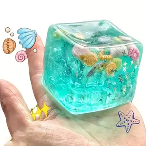 New 3D Cartoon Decoration, Infinite Squeeze Stress Relief Fidget Cube Toy, Fun Gift for Christmas, Party, Birthday, School Rewards, Great Grandchild Present