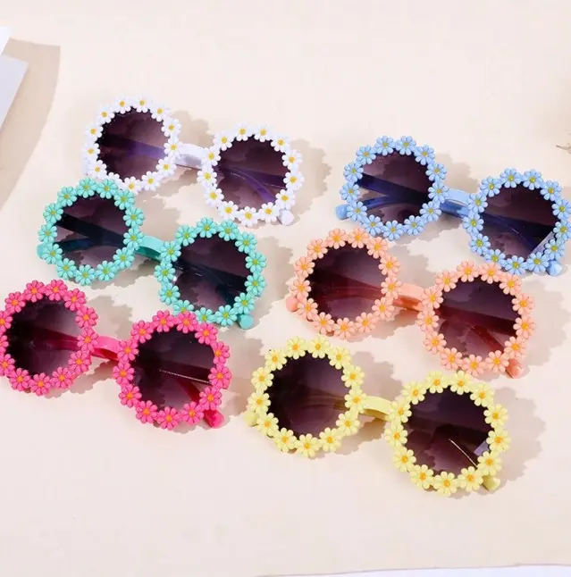 Retro Flower Sunglasses Daisy Round Hippie Festival Glasses Women Boho Cute