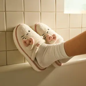 Hello Kitty x Brunch Puff XXL Slipper (Cream)