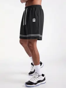 Summer Men's Casual Shorts, Sporty Five-Quarter Pants, Elastic Waist Drawstring, Slant Pockets, Letter Logo, Plaid Texture, Versatile Everyday Wear