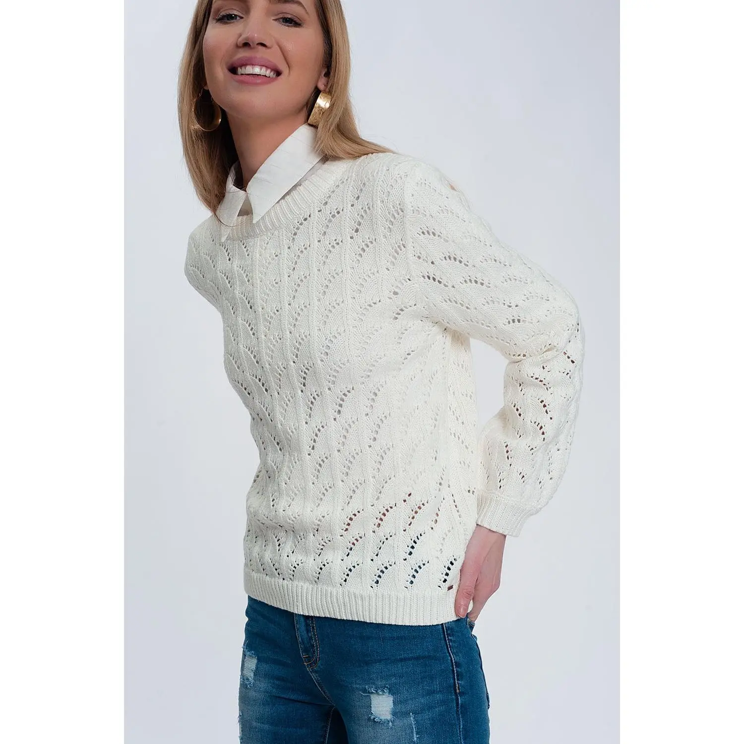 Crochet jumper in cream