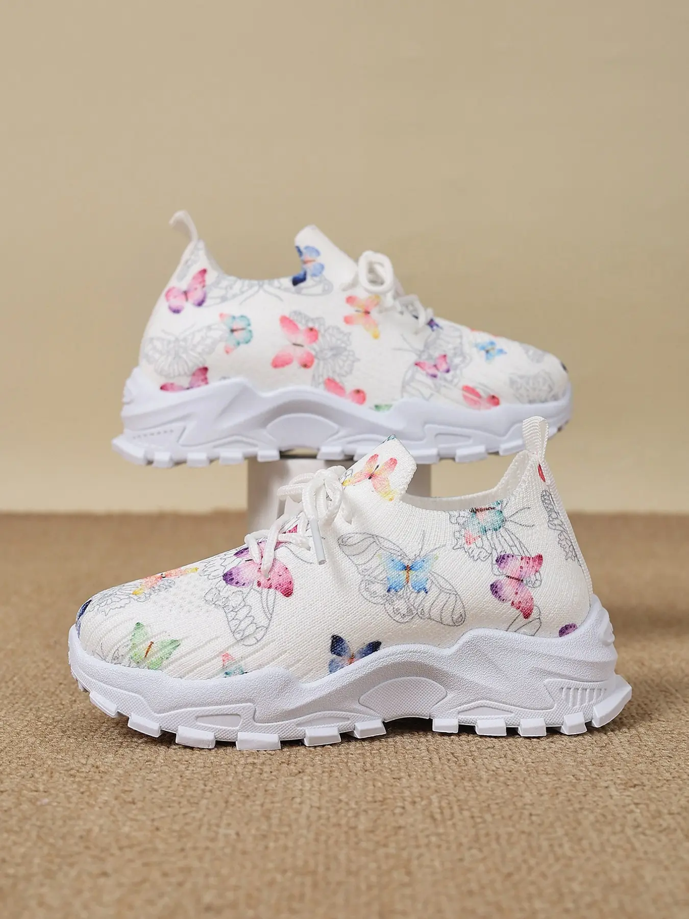 Girls' Spring & Fall Fashion Sneakers, Nonslip Trainers, Soft Anti-Slip Comfortable Lightweight Breathable Easy Wear, Elegant Butterfly Pattern Outdoor Shoes