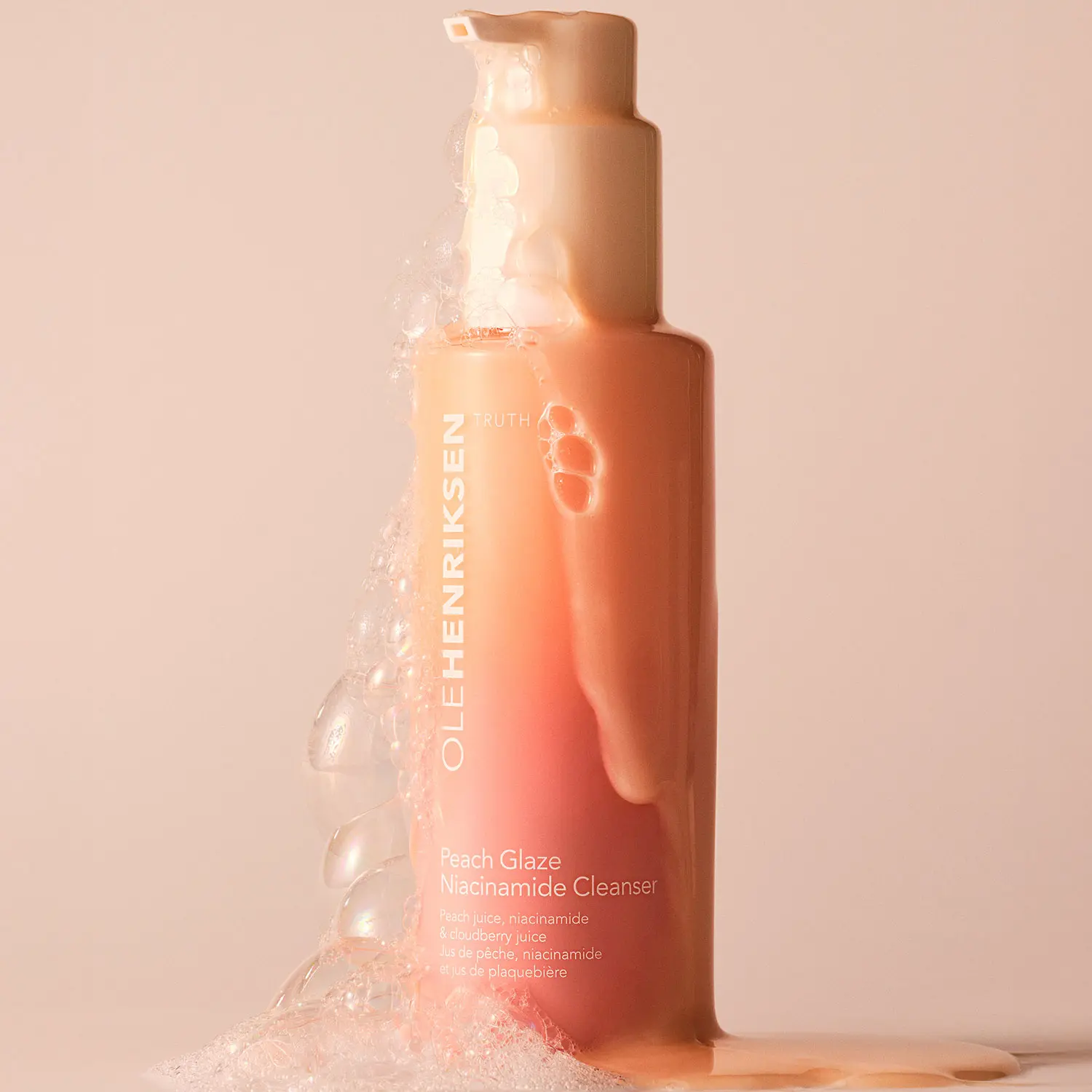 Peach Glaze 2% Niacinamide Cleanser, works as hard as your serum to even tone + texture in just 1 week