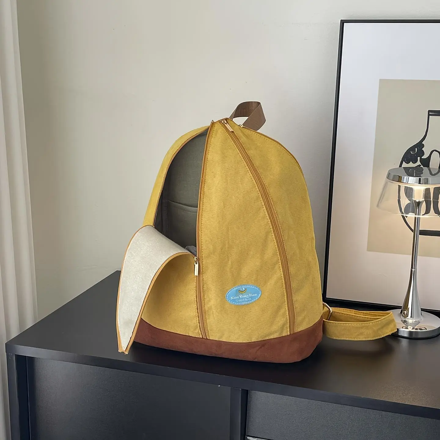 Women's Backpack, Yellow Banana Style Backpack, Banana-Shaped Backpack for Women, Peelable Fun Quirky Girly Versatile Lightweight Student Travel Backpack, Creative Banana Backpack for Women with Peelable Design, Ins-Style Niche Cute Student Commuter