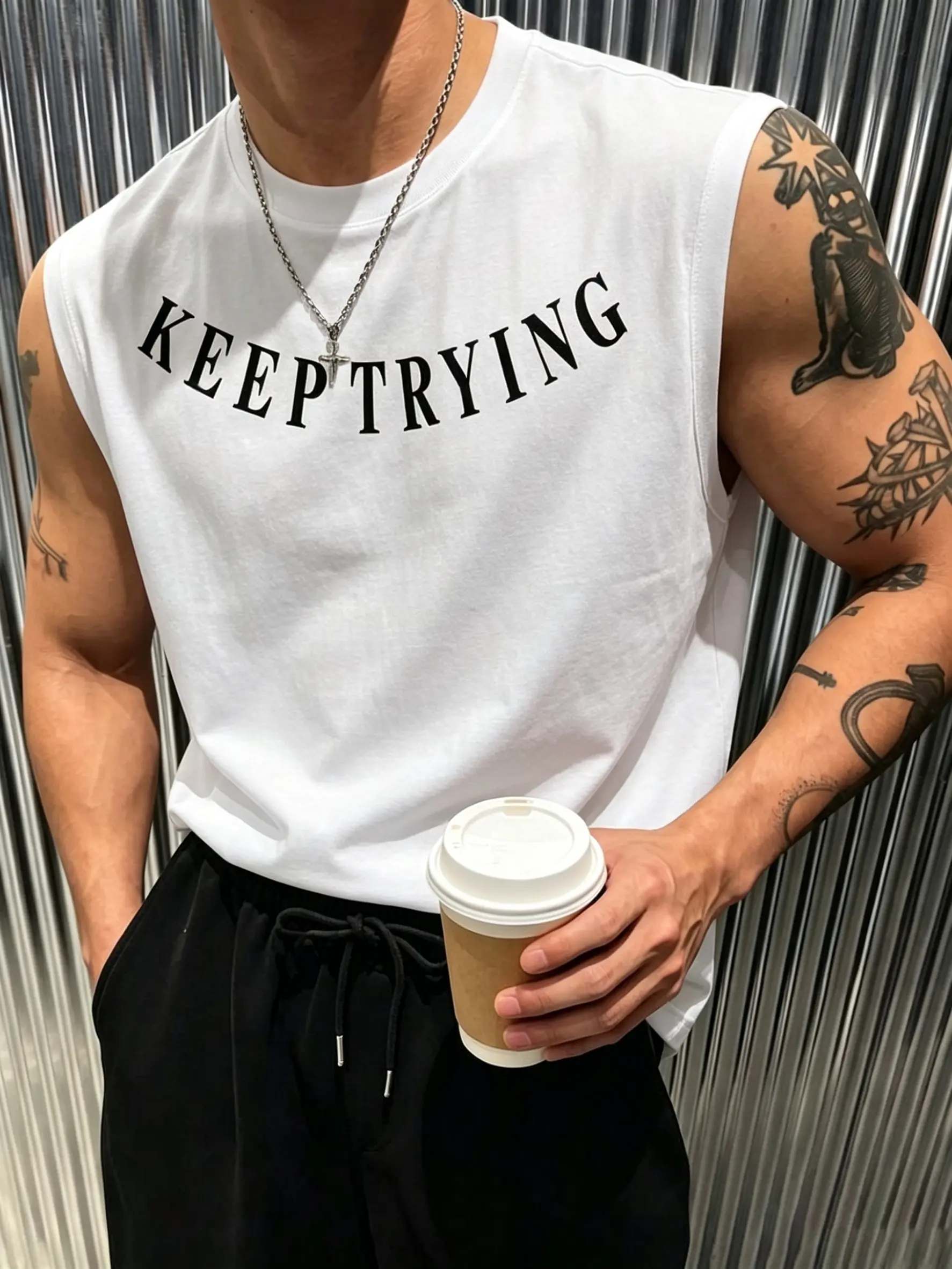 Men’s boyfriend-style crewneck sleeveless athletic tank top; gym wear; printed/solid color options; men’s fitness tank; breathable compression sports T-shirt