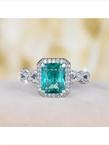 Trendy Hot Selling Fashion High End Geometric Lake Green Edge White Diamond Hollow Out Ring Unique Niche Elegant Generous Finger Ring For Women Daily Wear Party Jewelry