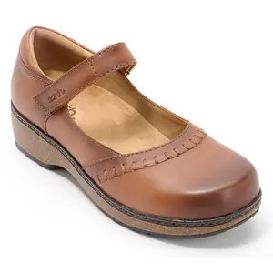 Earth_Leather Mary-Janes with Stitching Detail - Kalece