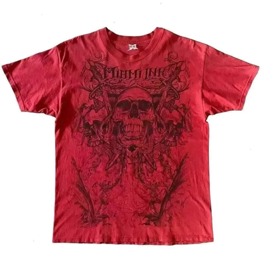 Skull Tattoo Y2K Tee - Bold Vintage Ink Shirt