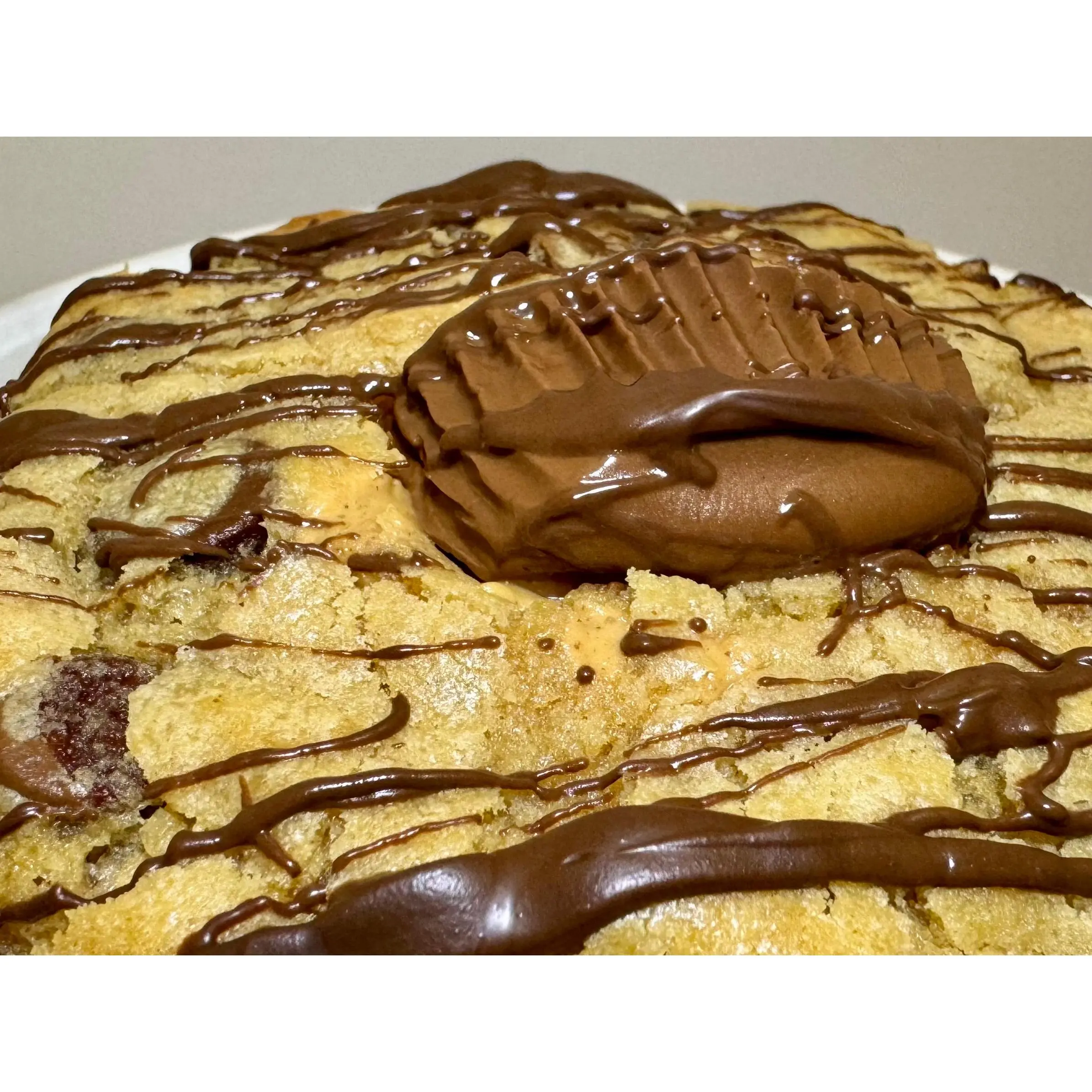 Wickedly Good Stuffed Peanut Butter Cup Cookie (6 pack)