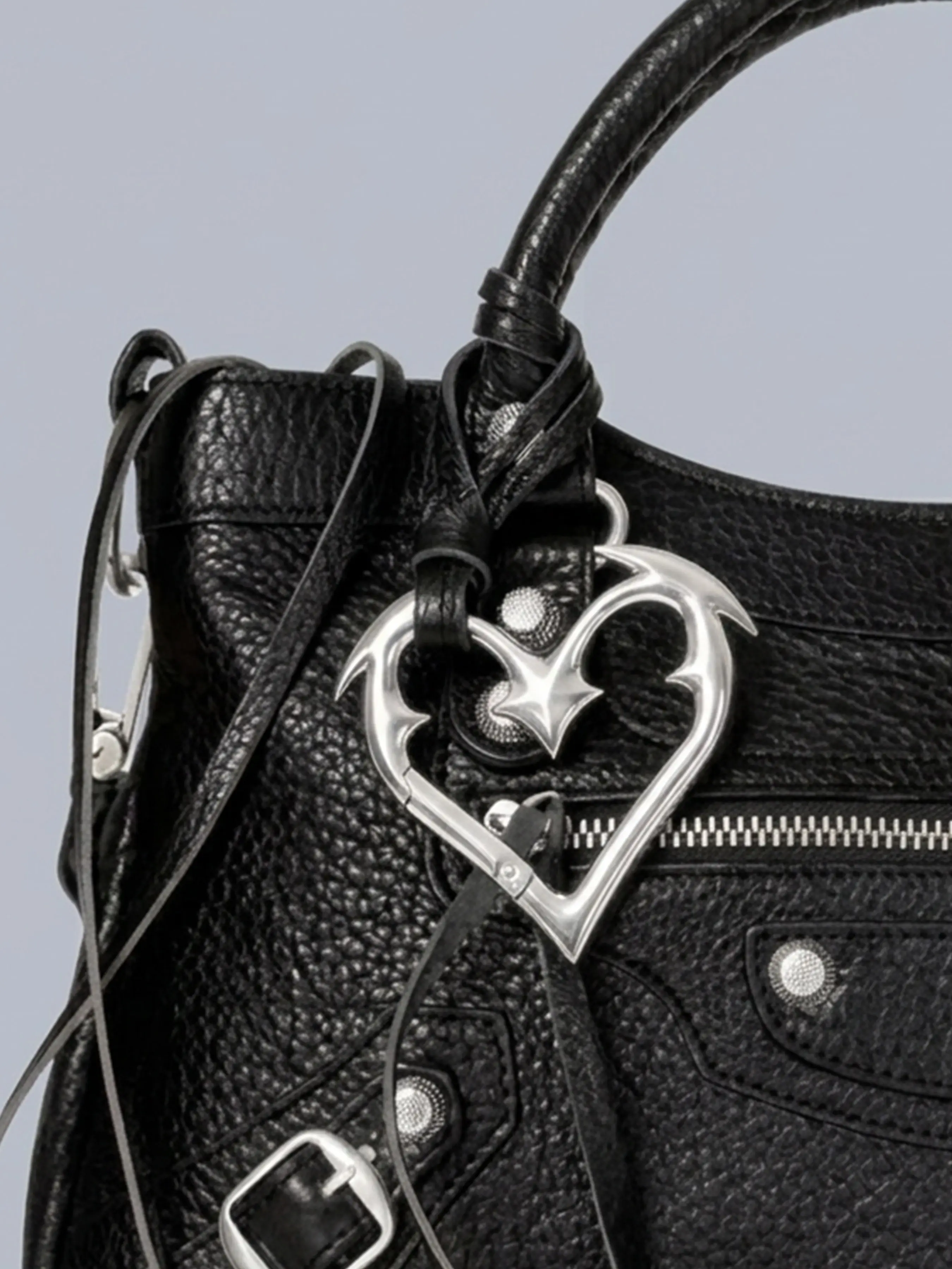 Angel Heart Buckle Metal Keychain, Closed Spring Clip, Bag Accessory, Birthday Gift, Fashionable Charm, Charms for Bags, Perfect for Bags & Accessories, Purse Accessories