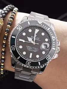 Men's Analog Round Watch, Quartz Movement, Butterfly Clasp Closure, Night Glow Waterproof Calendar Strap, Suitable for All Occasions, Luminous Analog Watch