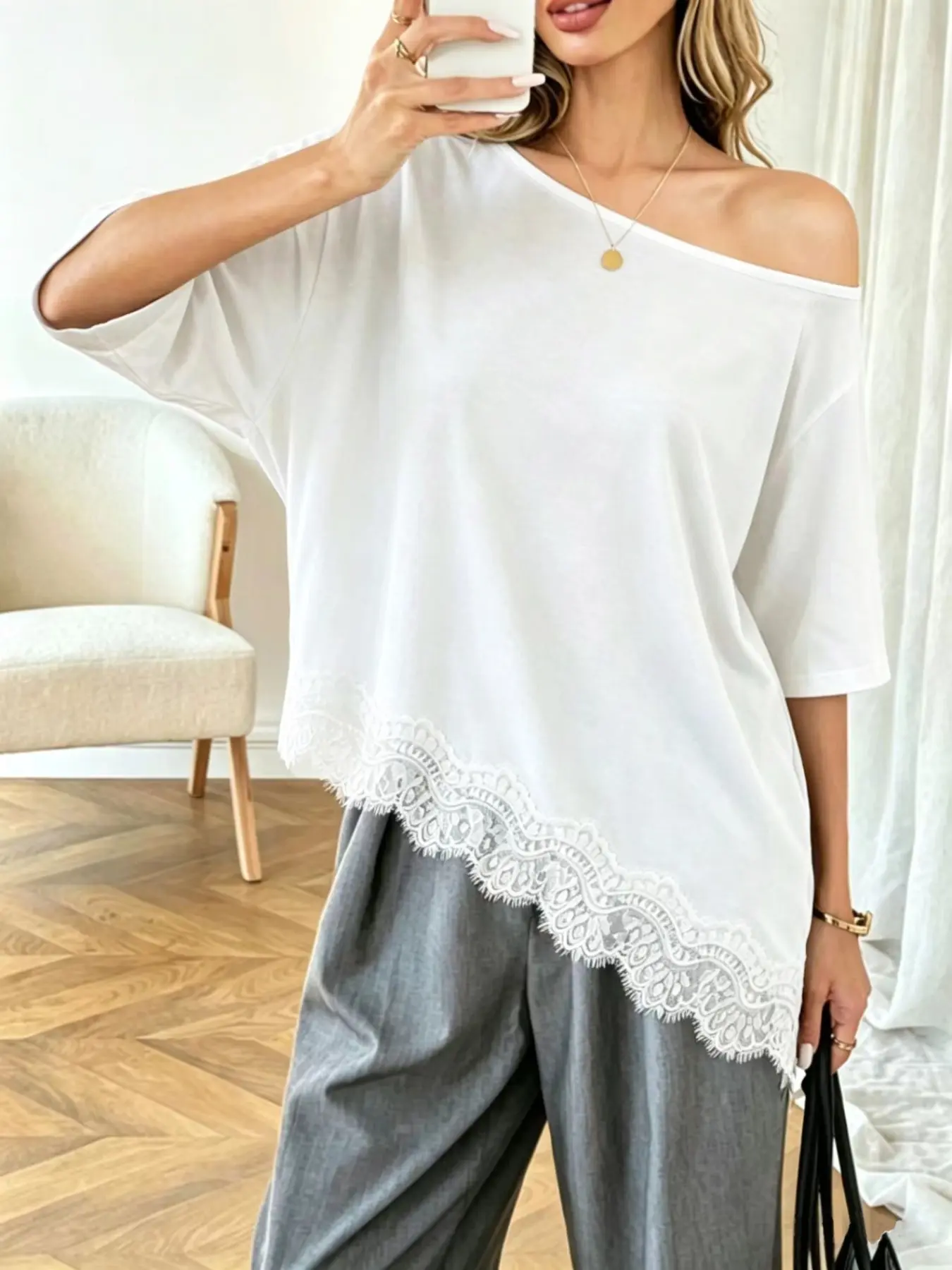 Women's Asymmetrical Hem Lace Patchwork Print T-Shirt, Casual Everyday Daily Wear, Shoulder Reveal Top, Versatile Fashion Tee, Casual Chic Top, Womenswear