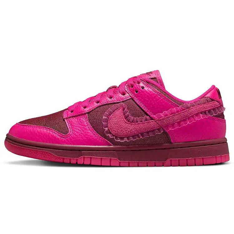 Nike Dunk Low Valentine's Day' Durable Non-slip Skate Shoes Pink Women's DQ9324-600