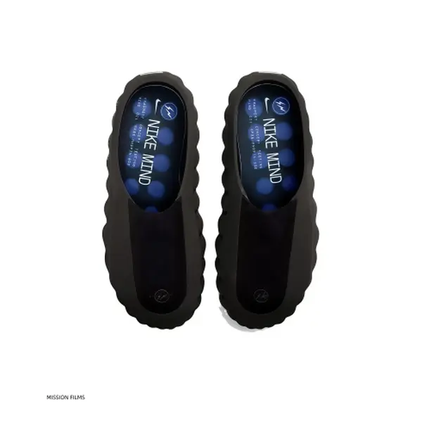 Unisex Black Breathable Hollow Platform Clogs, Cushioned Insole, Wear Resistant Blue Stud Traction Sole,
