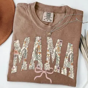 Comfort Colors Mama T-shirt with wildflowers design, a floral retro tee for women, perfect Mother’s Day gift, new mom present, soft and stylish everyday wear