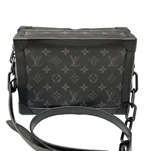 Pre-owned leather Crossbody Louis Vuitton Soft Trunk Monogram Eclipse